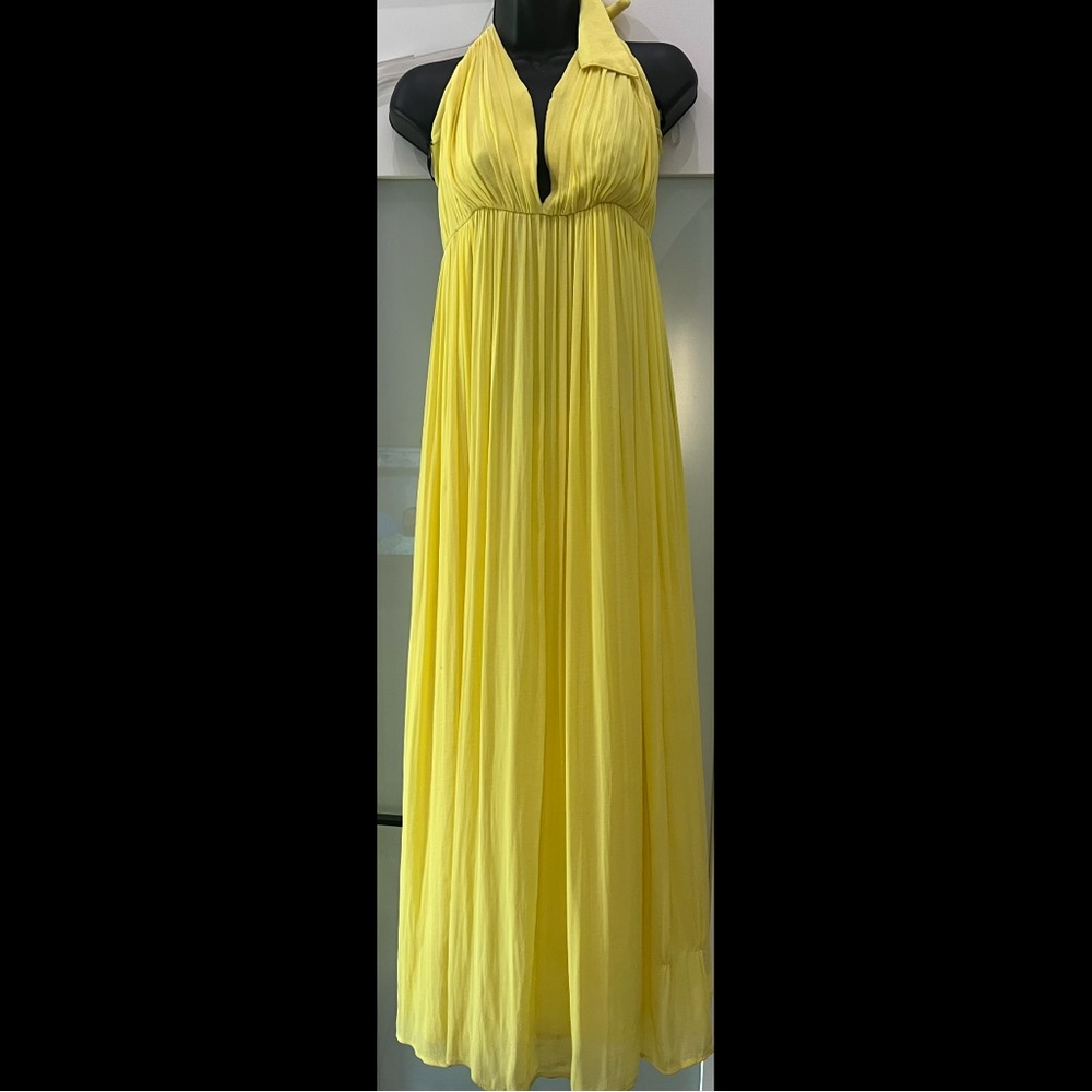 FOREVER 21  Chic Yellow Floral Maxi HALTER Dress with Flowing Silhouette Size M